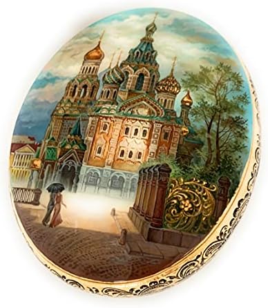 Изключителна декоративна ковчег за бижута руската лакирана миниатюра Санкт Петербург,сусальное злато. Изработен
