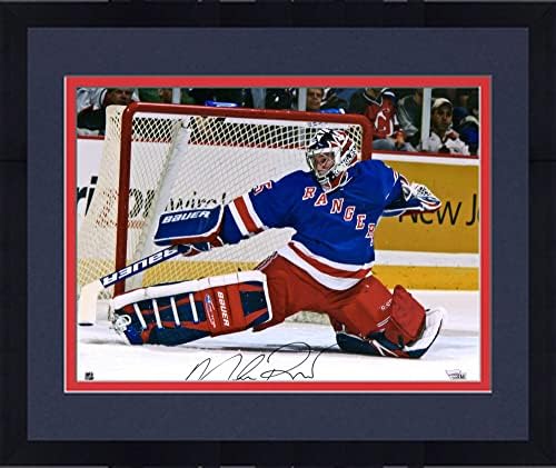 Майк Рихтер в рамката на Ню Йорк Рейнджърс С автограф 16 x 20 Прави Запазена снимка - Снимки на НХЛ с автограф